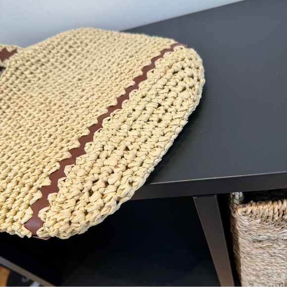 LOEWE fashion straw bag - Picture 3 of 9